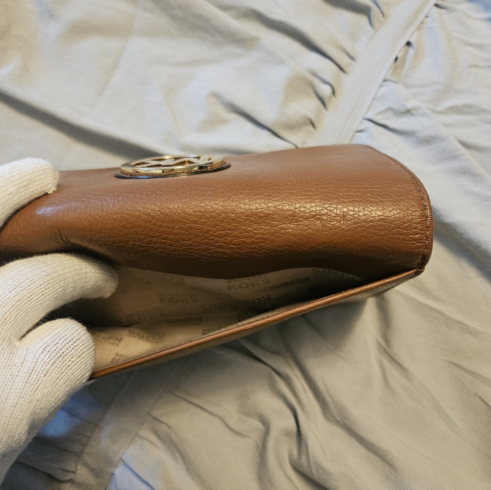 Michael Kors Logo Brown Leather Wallet Clutch - Picture 5 of 5